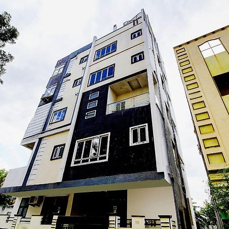 Hotel O Home Comfortable Stays, Near Aasam Gadh Current Office Sururnagar エクステリア 写真